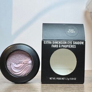 MAC Cosmetics Extra Dimension Eye Shadow - Ready to Party
